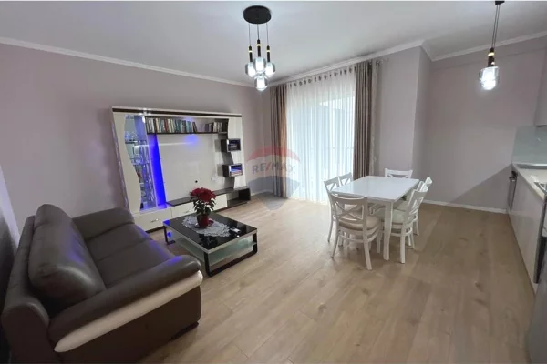Shtepi me qera 1+1 ne Tirane - 500 Euro