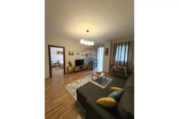 APARTAMENT 2+1 ME QIRA MYSLYM SHYRI