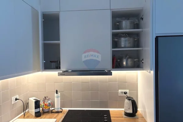 Shtepi me qera Apartament ne Tirane, 1+1, Mobilimi E mobiluar, Pagesa 75,000  Leke.