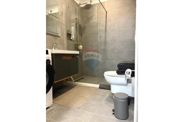 Shtepi me qera Apartament ne Tirane, 1+1, Mobilimi E mobiluar, Pagesa 75,000  Leke.