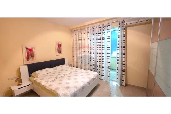 Shtepi me qera Apartament ne Tirane, 1+1, Mobilimi E mobiluar, Pagesa 750  Euro.