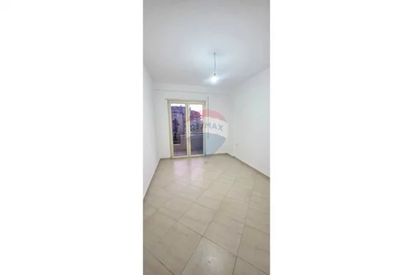 Apartment for sale in Tirana 1+1, Emty