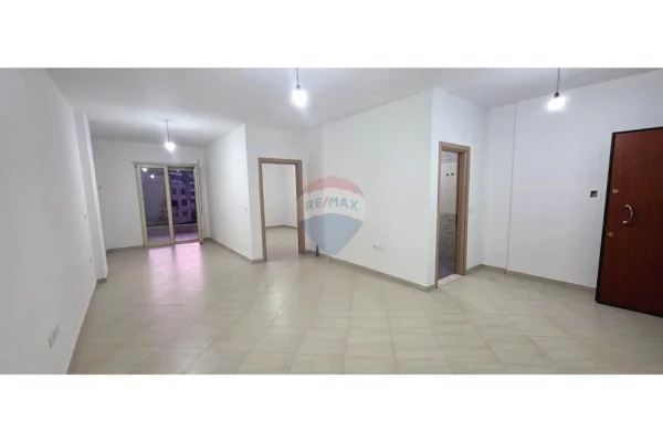 Apartment for sale in Tirana 1+1, Emty