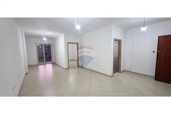 Apartment for sale in Tirana 1+1, Emty