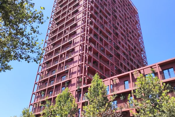 Jepet me qira zyre 80 m ²  (Garden Building, Rruga Kavajes)