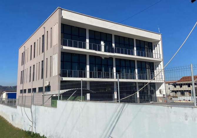 Ambient biznesi me qera 1+1 ne Tirane - 2,500 Euro