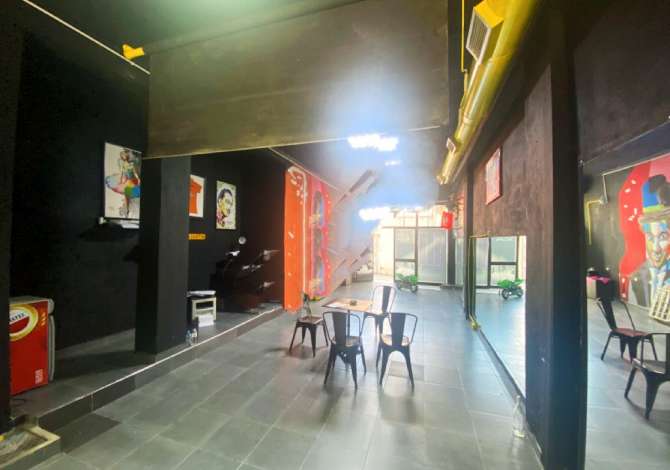 Ambient biznesi me qera 1+1 ne Tirane - 40,000 Leke