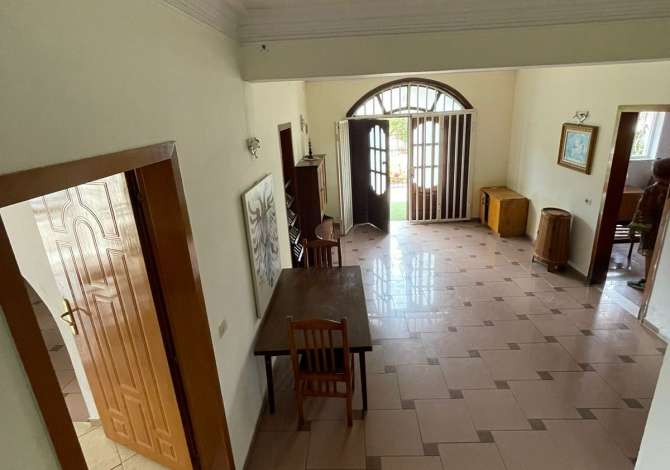 Shtepi me qera 3+1 ne Tirane - 40,000 Leke