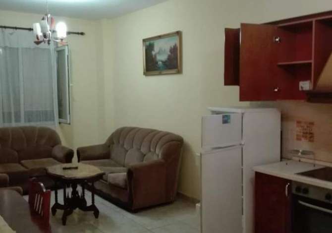 Shtepi me qera 2+1 ne Tirane - 450 Euro
