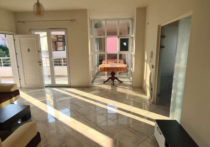Shtepi me qera 2+1 ne Tirane - 450 Euro