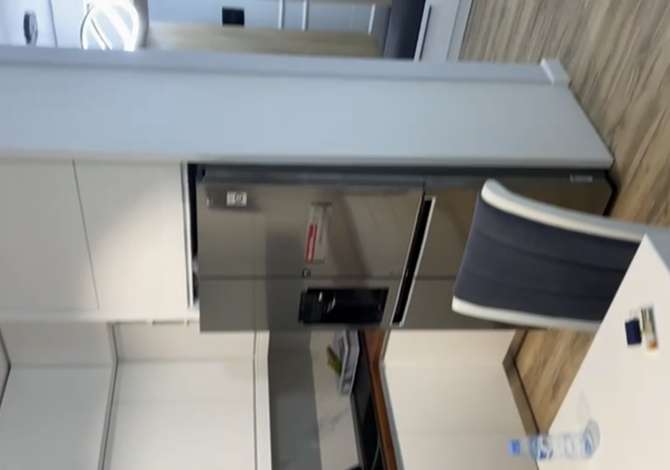 Shtepi me qera 3+1 ne Tirane - 800 Euro
