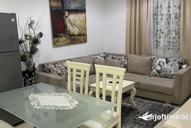 Shtepi me qera 1+1 ne Tirane - 750 Euro