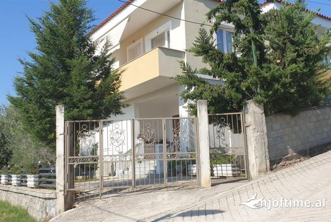 Shtepi me qera 4+1 ne Tirane - 600 Euro