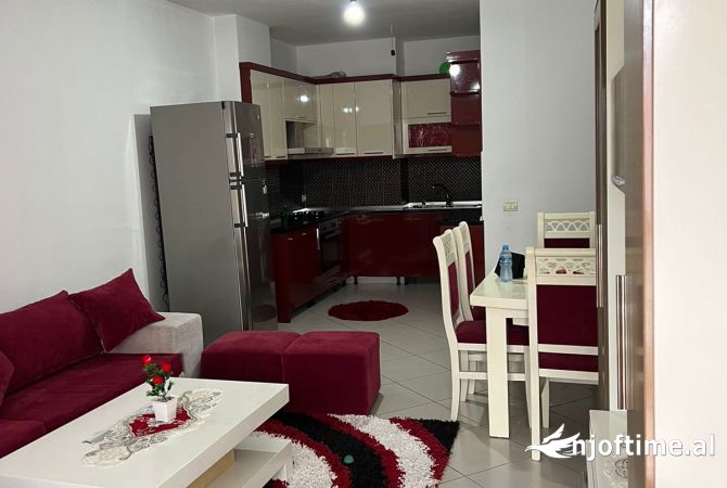 Shtepi me qera 2+1 ne Tirane - 600 Euro