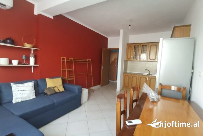 Shtepi me qera 1+1 ne Tirane - 400 Euro