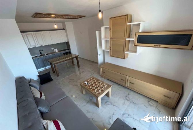 Shtepi ne shitje 2+1 ne Tirane - 196,000 Euro