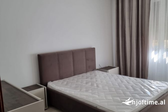 Shtepi me qera 1+1 ne Tirane - 650 Euro
