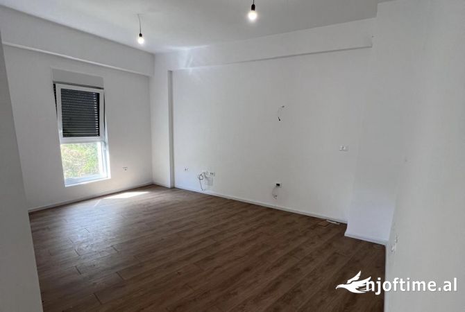 Shtepi ne shitje 2+1 ne Tirane - 108,000 Euro