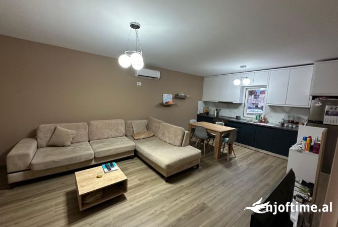 Shtepi ne shitje 3+1 ne Tirane - 150,000 Euro