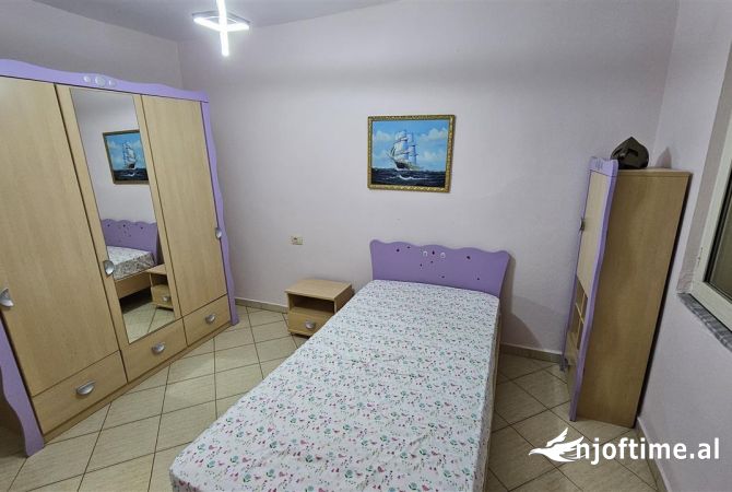 Shtepi me qera Apartament ne Tirane, 2+1, Mobilimi E mobiluar, Pagesa 550  Euro.