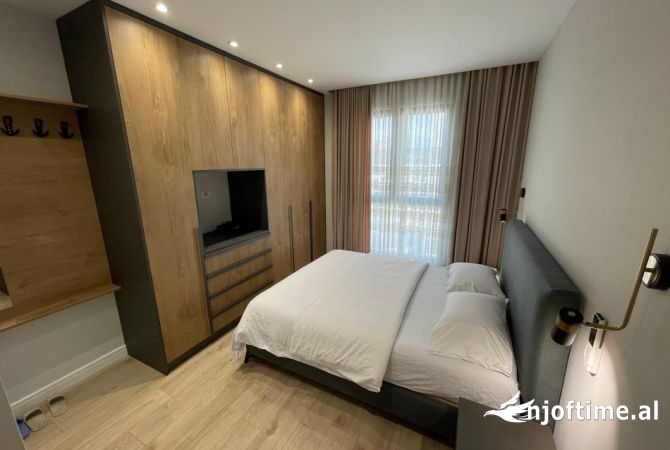 Shtepi ne shitje Apartament ne Tirane, 2+1, Mobilimi E mobiluar, Pagesa 139,600  Euro.