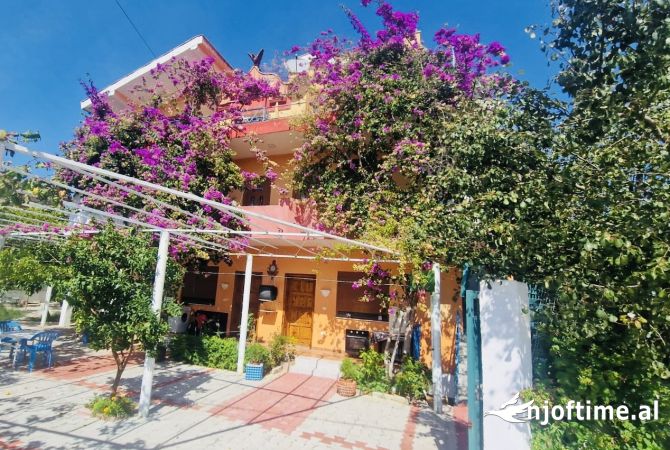 Shtepi ne shitje 7+1 ne Durres - 210,000 Euro