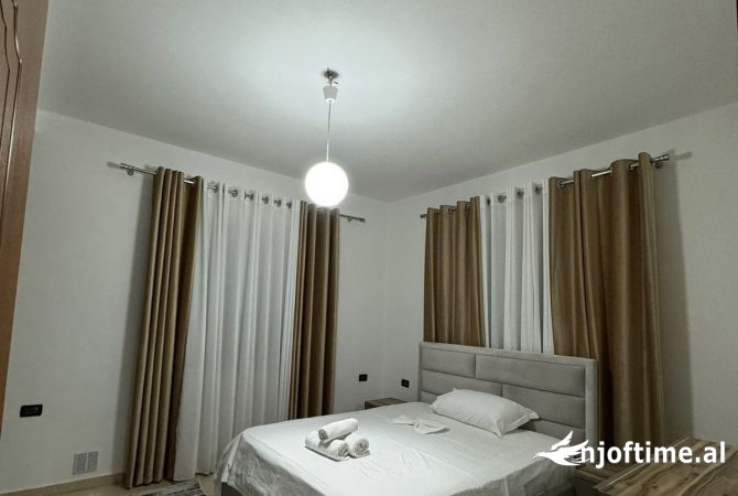 Shtepi me qera Apartament ne Tirane, 1+1, Mobilimi E mobiluar, Pagesa 500  Euro.