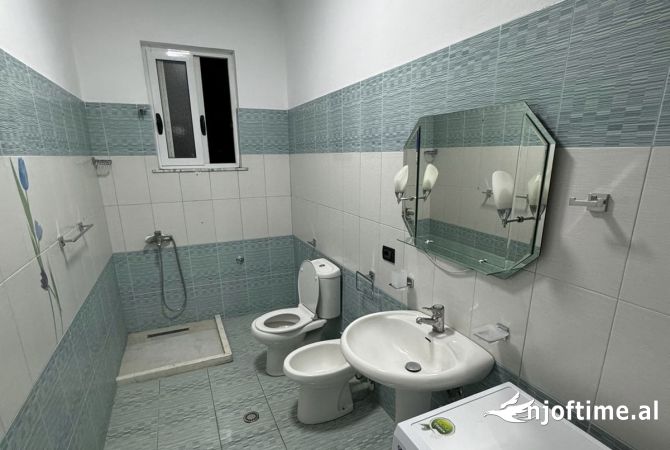 Shtepi me qera Apartament ne Tirane, 1+1, Mobilimi E mobiluar, Pagesa 500  Euro.