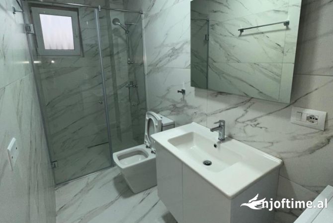 Shtepi me qera Shtepi Private ne Tirane, 1+1, Mobilimi E mobiluar, Pagesa 350  Euro.