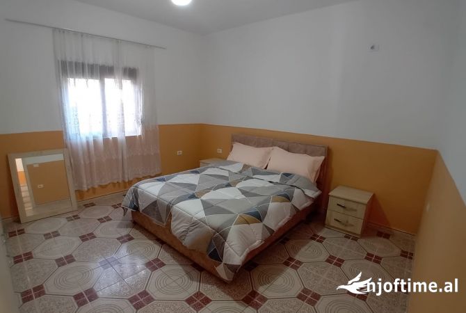 Shtepi me qera 1+1 ne Tirane - 40,000 Leke