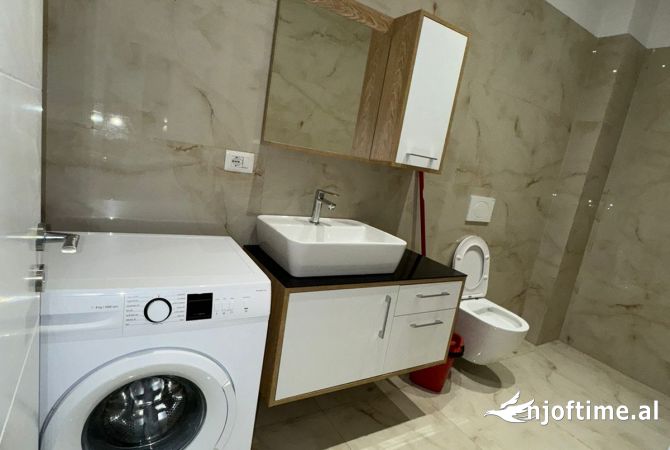 Shtepi me qera Apartament ne Tirane, 1+1, Mobilimi E mobiluar, Pagesa 700  Euro.