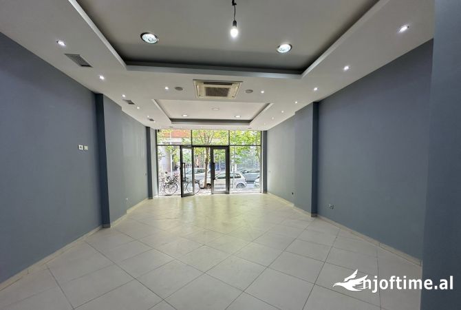 Ambient biznesi ne shitje 1+1 ne Tirane - 142,500 Euro
