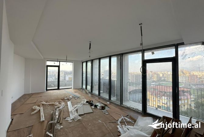 Jepet me qera apartament 2+1+2 120m2 te lake View(per zyra ose banim)