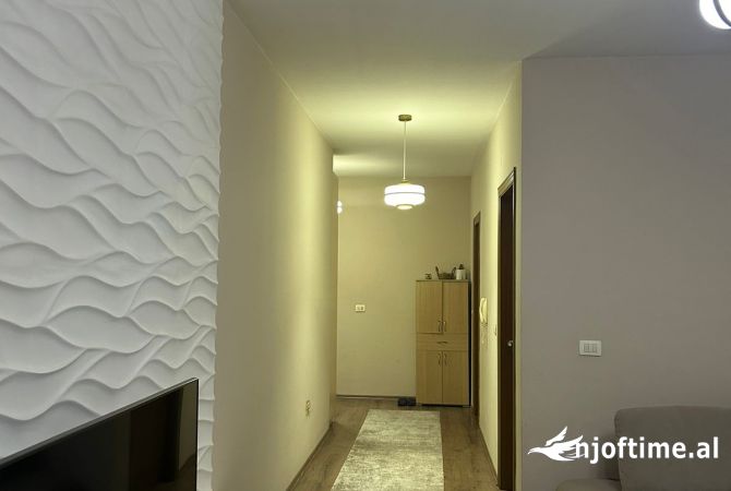 Shtepi me qera Apartament ne Tirane, 2+1, Mobilimi E mobiluar, Pagesa 500  Euro.
