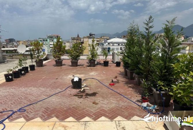 Shtepi ne shitje 2+1 ne Tirane - 235,000 Euro