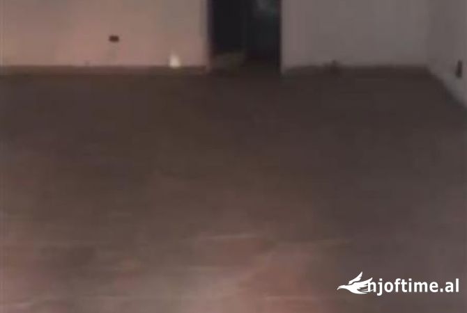 Ambient biznesi me qera 1+1 ne Tirane - 400 Euro