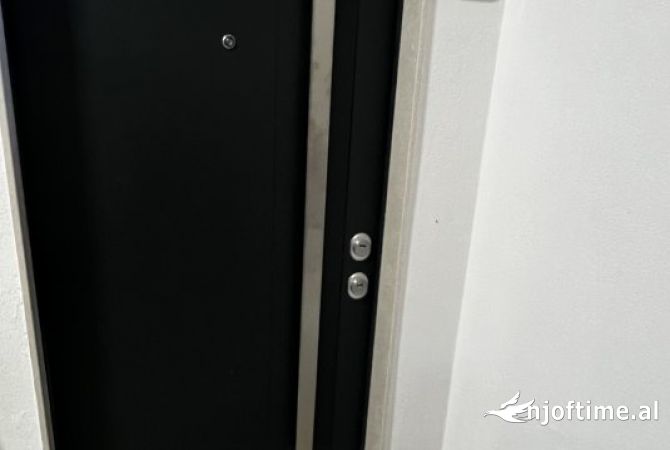 Shtepi me qera Apartament ne Tirane, 2+1, Mobilimi Bosh, pa mobiluar, Pagesa 950  Euro.