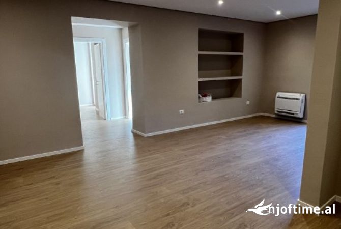Shtepi me qera 2+1 ne Tirane - 950 Euro