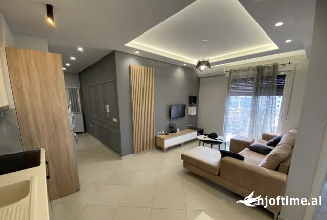Shtepi me qera 2+1 ne Tirane - 600 Euro