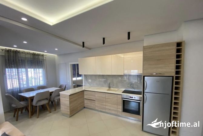 Shtepi me qera 2+1 ne Tirane - 600 Euro