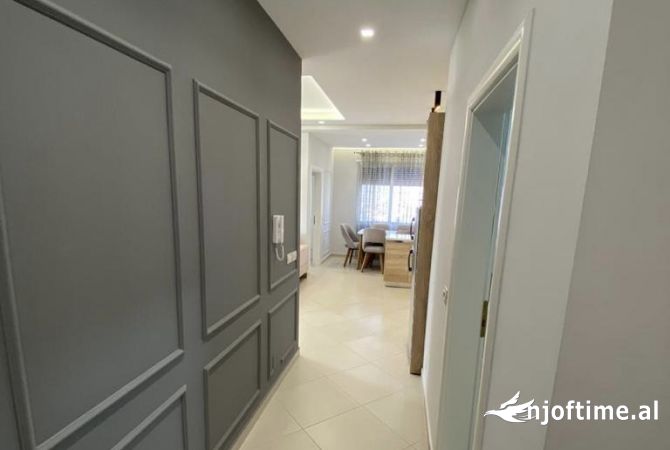 Shtepi me qera Apartament ne Tirane, 2+1, Mobilimi E mobiluar, Pagesa 600  Euro.