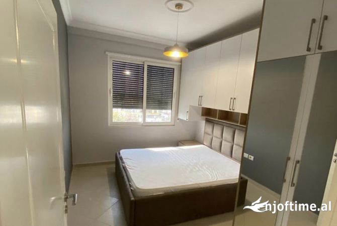 Shtepi me qera Apartament ne Tirane, 2+1, Mobilimi E mobiluar, Pagesa 600  Euro.