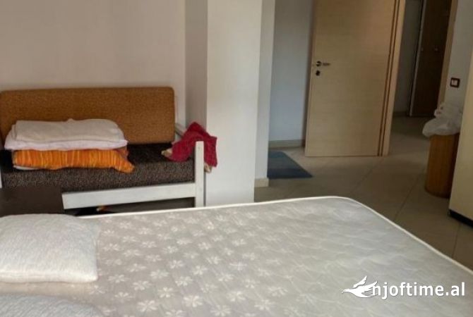 Shtepi me qera 2+1 ne Tirane - 450 Euro
