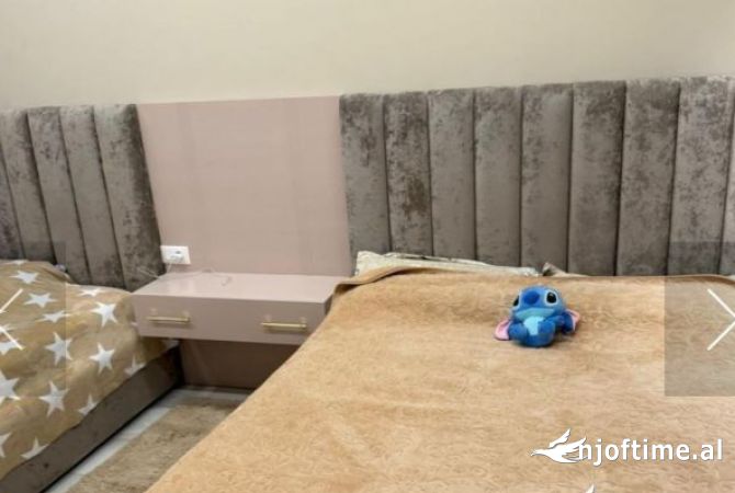 Shtepi ne shitje Apartament ne Tirane, 2+1, Mobilimi E mobiluar, Pagesa 217,000  Euro.