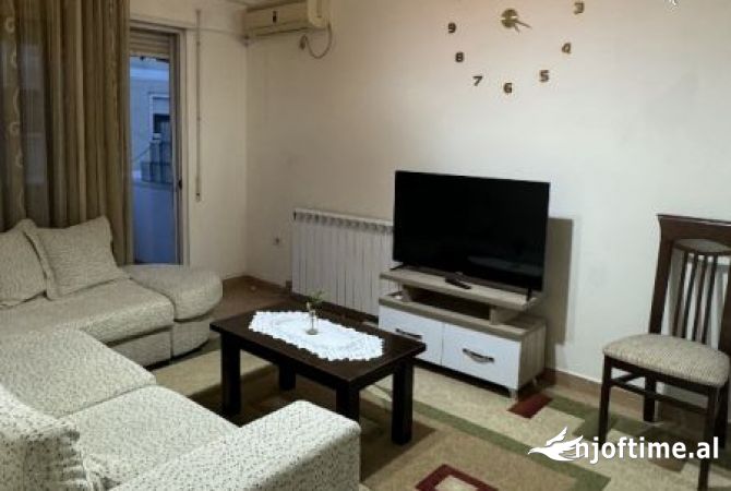 Shtepi me qera 2+1 ne Tirane - 45,000 Leke