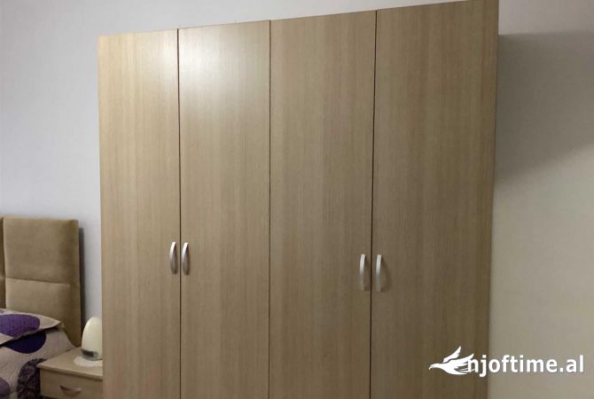 Shtepi me qera Apartament ne Tirane, 1+1, Mobilimi E mobiluar, Pagesa 60,000  Leke.