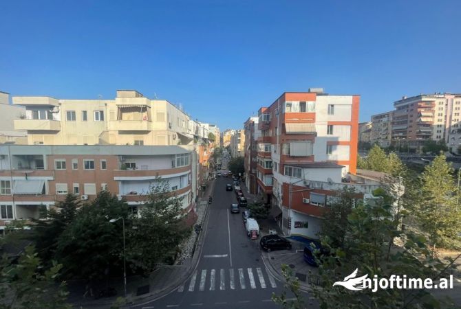 Shtepi me qera Garsoniere ne Tirane - 500 Euro