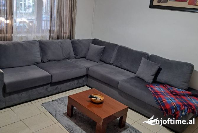 Shtepi me qera 2+1 ne Tirane - 50,000 Leke