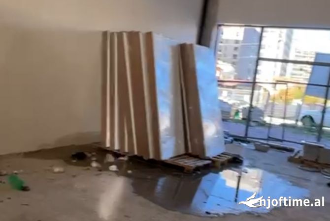 Ambient biznesi me qera 1+1 ne Tirane - 2,500 Euro