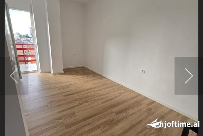 Shtepi ne shitje Apartament ne Tirane, 2+1, Mobilimi E mobiluar, Pagesa 132,000  Euro.